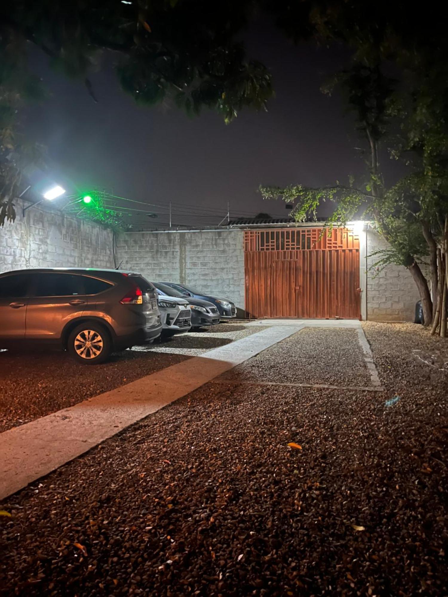 Mangohosting Hotel Comayagua Exterior photo