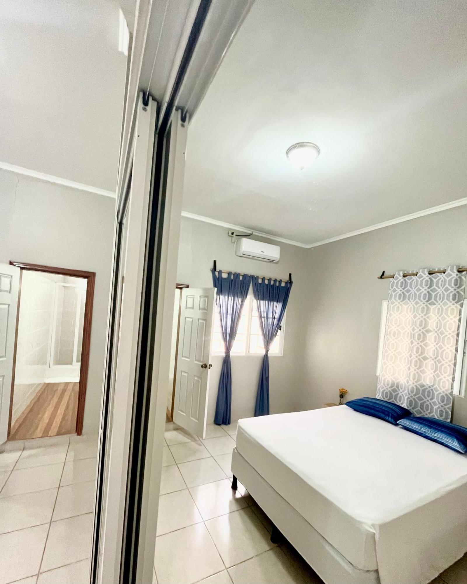 Mangohosting Hotel Comayagua Exterior photo